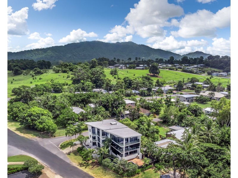 2 Donkin Lane, Mission Beach QLD 4852