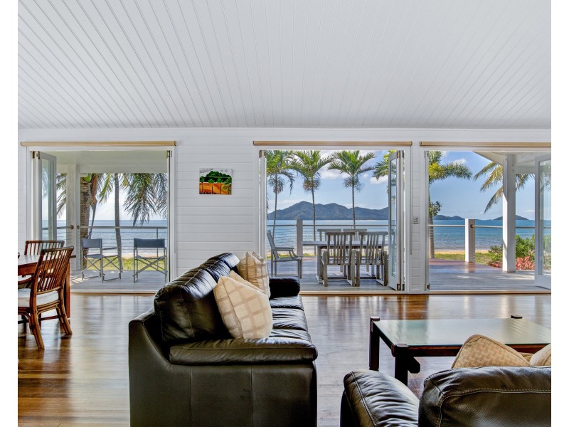 7 Nissen St, Wongaling Beach QLD 4852