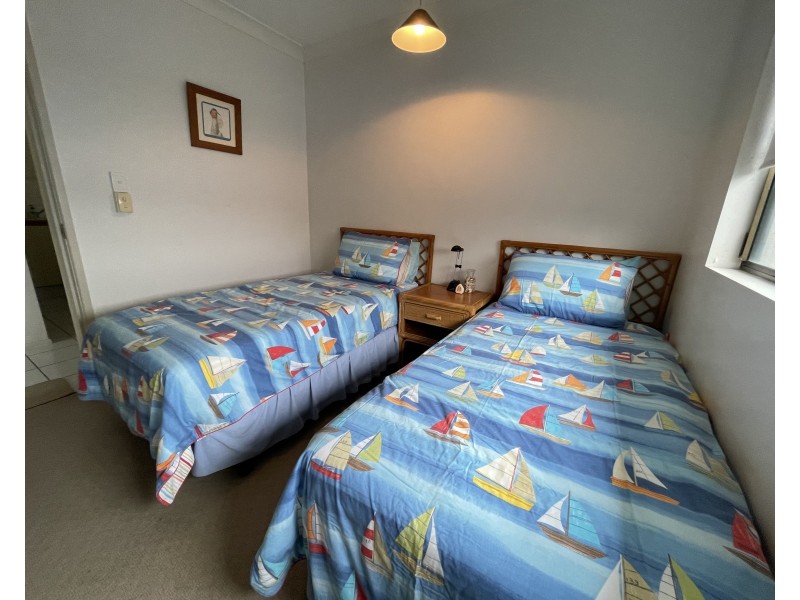 Unit 4/135 Reid Rd, Wongaling Beach QLD 4852