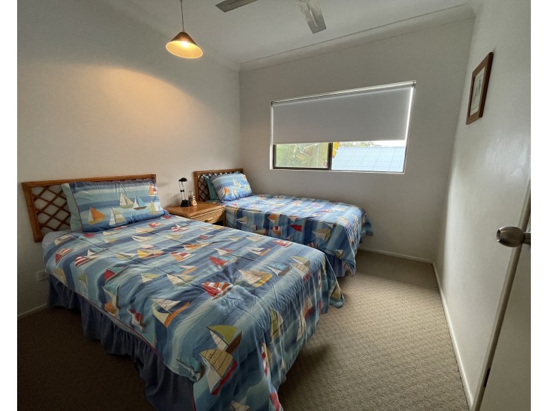 Unit 4/135 Reid Rd, Wongaling Beach QLD 4852