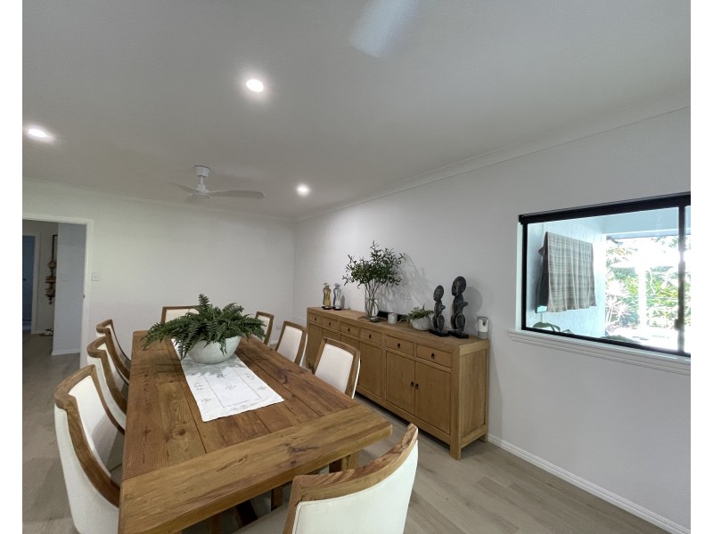 2 Mcnamara St, Wongaling Beach QLD 4852