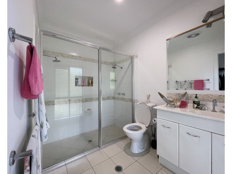 2 Mcnamara St, Wongaling Beach QLD 4852