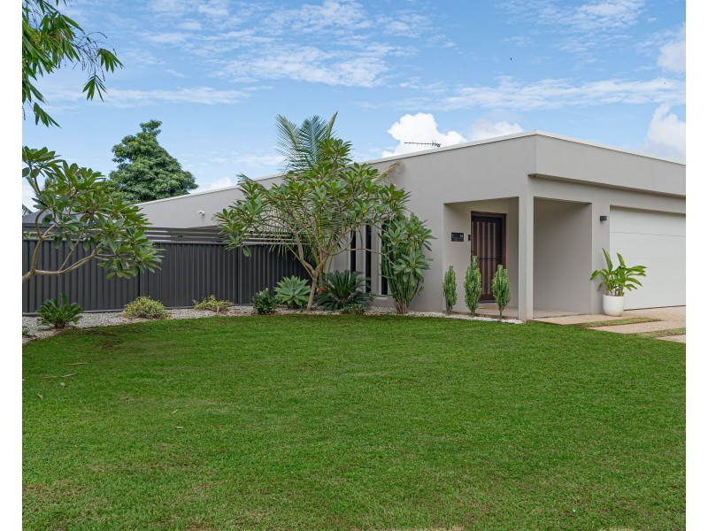 14 Seagull Cl, Mission Beach QLD 4852