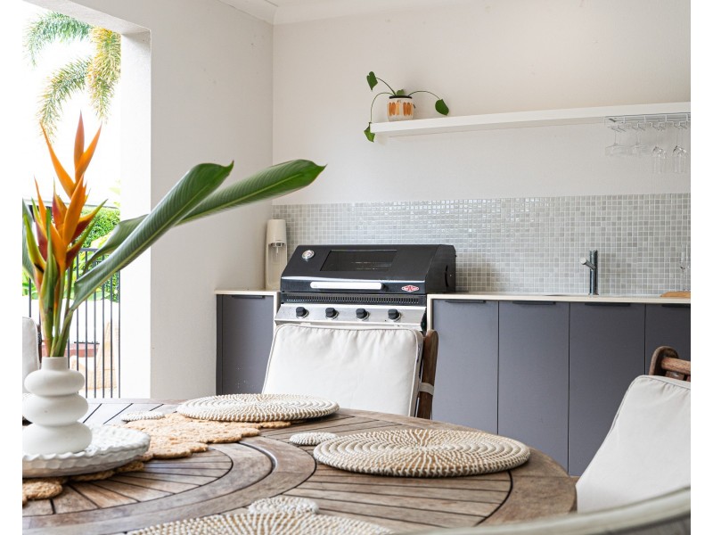 14 Seagull Cl, Mission Beach QLD 4852