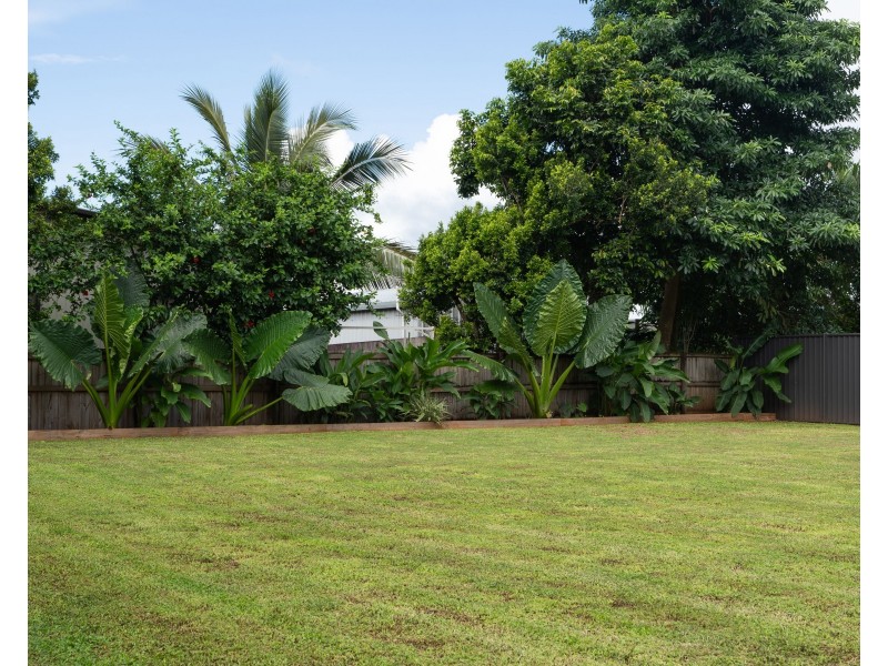 14 Seagull Cl, Mission Beach QLD 4852