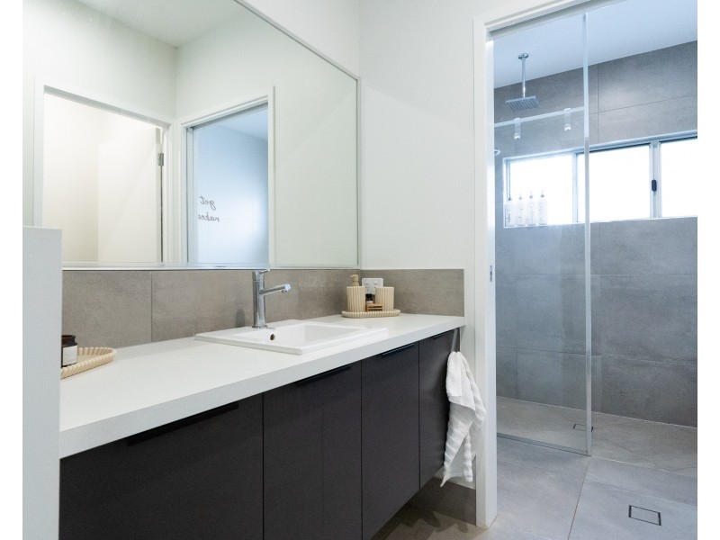 14 Seagull Cl, Mission Beach QLD 4852