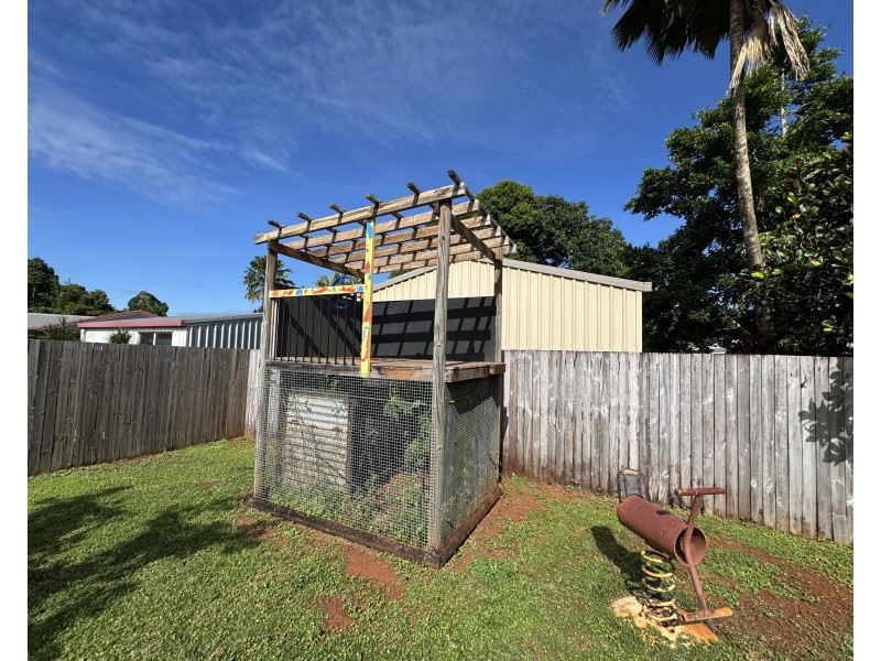 6 Yamala Cl, Mission Beach QLD 4852