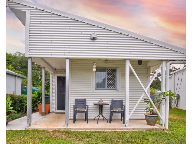 6 Lindquist Cl, Mission Beach QLD 4852