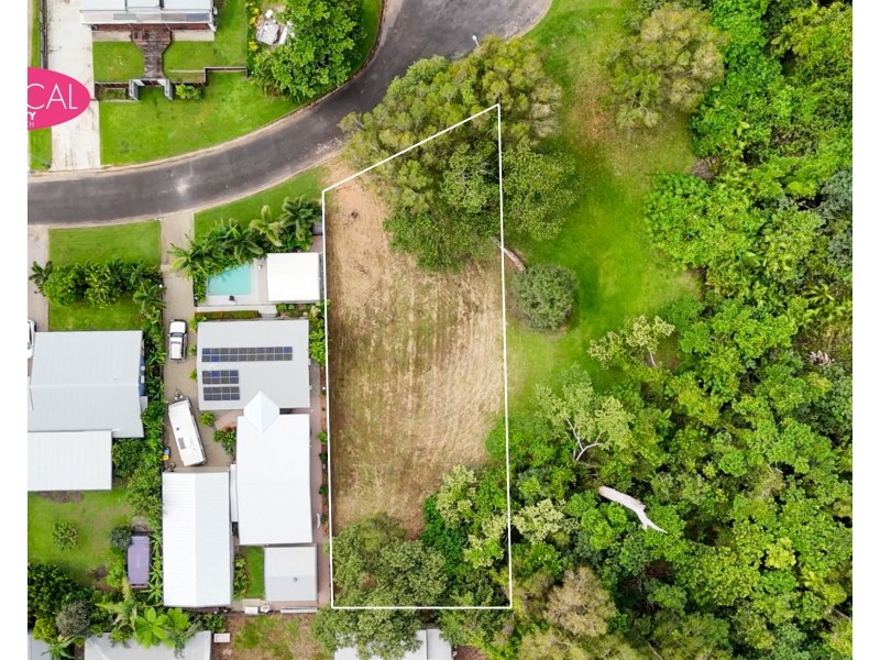 8 Volute Ct, Mission Beach QLD 4852