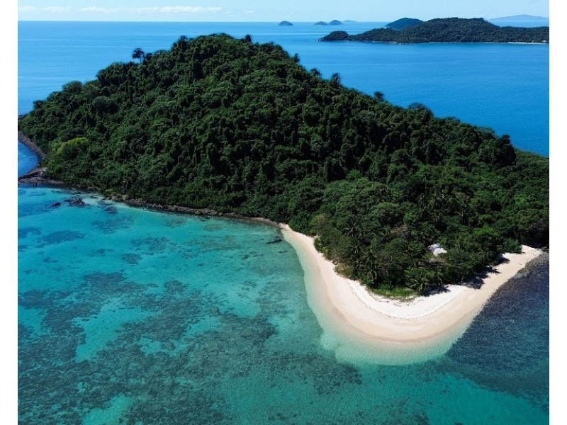 Timana Island, Dunk QLD 4852