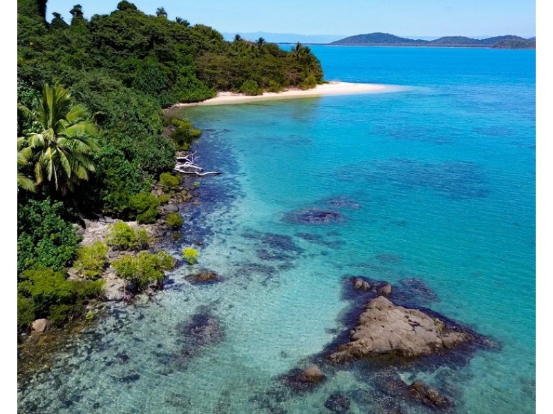 Timana Island, Dunk QLD 4852