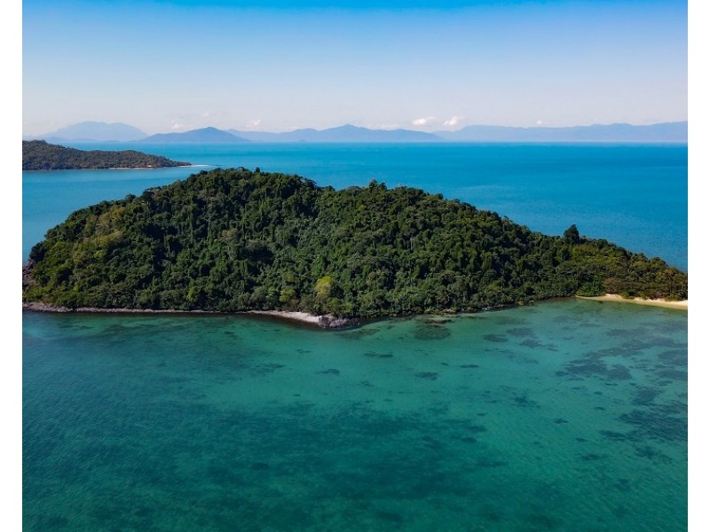 Timana Island, Dunk QLD 4852