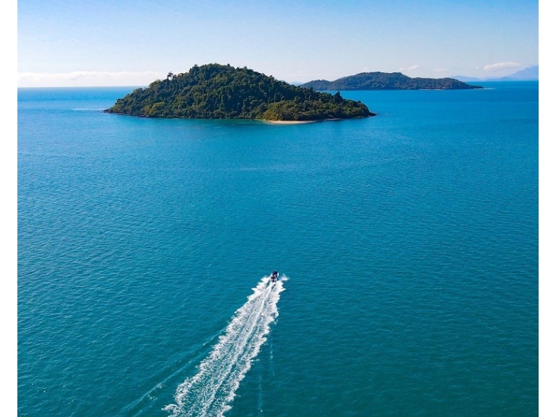 Timana Island, Dunk QLD 4852