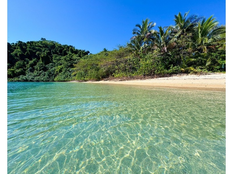 Timana Island, Dunk QLD 4852