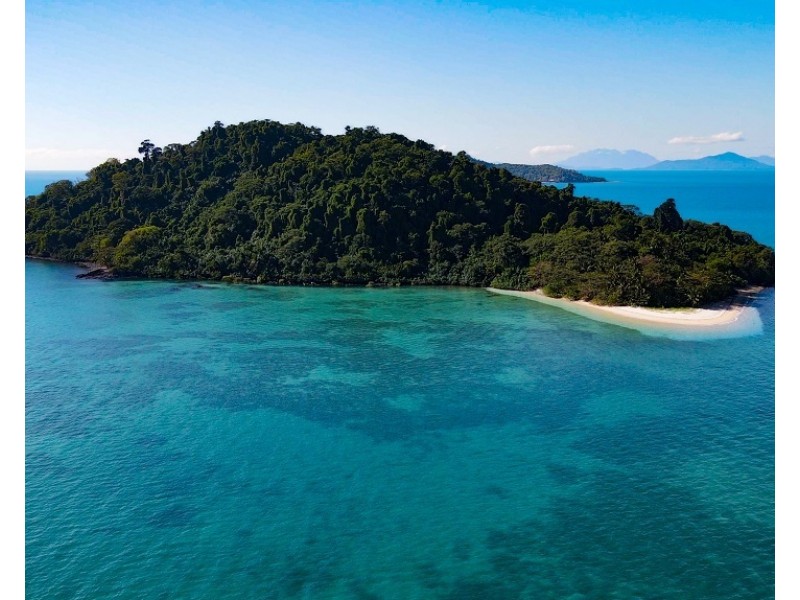 Timana Island, Dunk QLD 4852