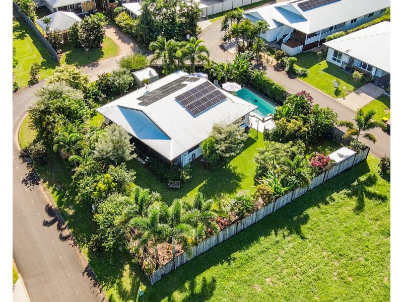 27 Rise Cres, Mission Beach QLD 4852