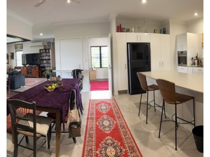 27 Rise Cres, Mission Beach QLD 4852