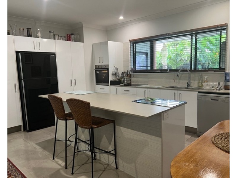 27 Rise Cres, Mission Beach QLD 4852