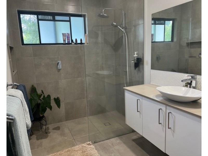 27 Rise Cres, Mission Beach QLD 4852