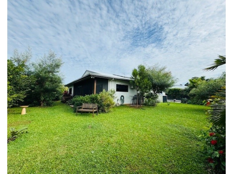 27 Rise Cres, Mission Beach QLD 4852