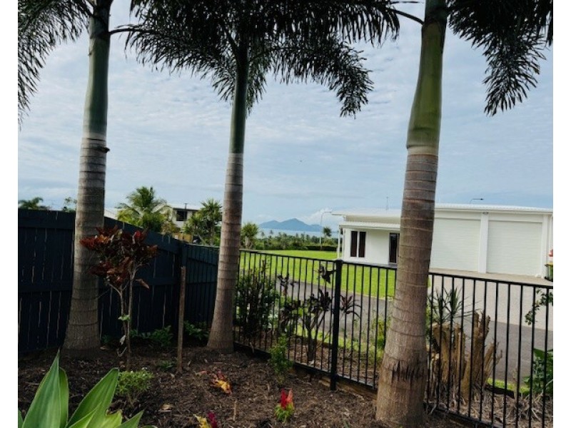 27 Rise Cres, Mission Beach QLD 4852