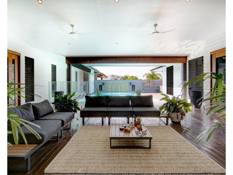 60 Mariner Dr, South Mission Beach QLD 4852