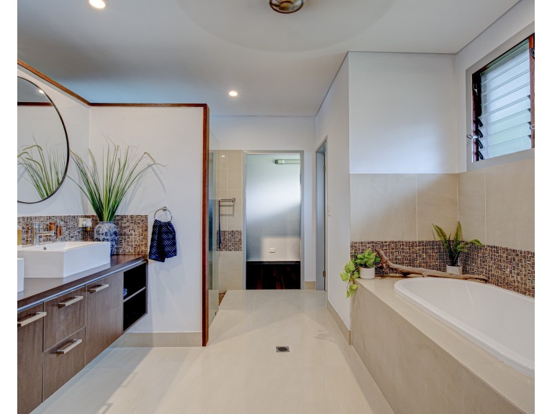 60 Mariner Dr, South Mission Beach QLD 4852
