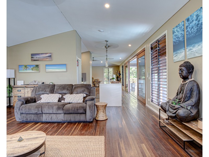 60 Mariner Dr, South Mission Beach QLD 4852