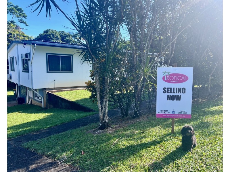 9 Clarke Kennedy St, Tully QLD 4854