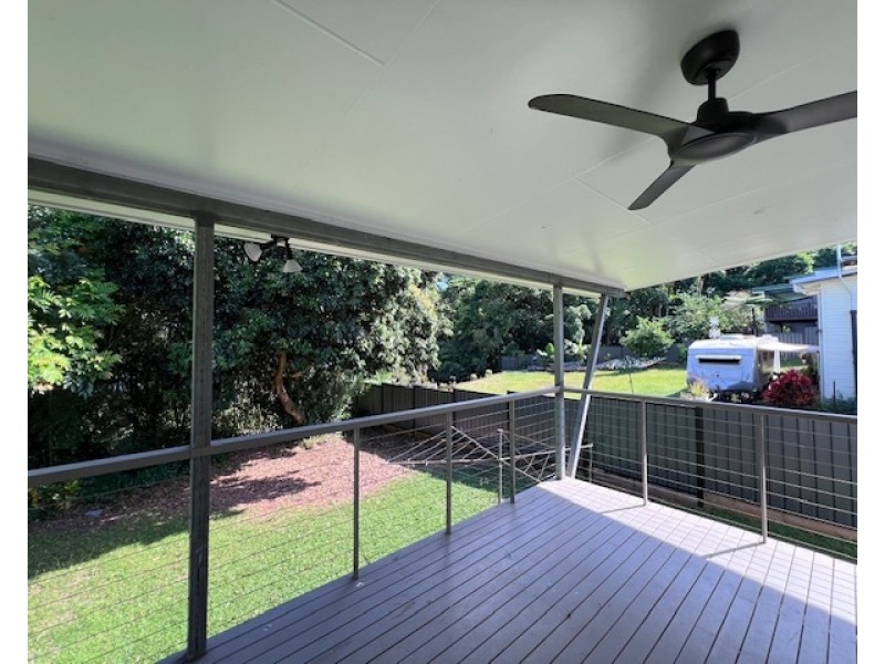 9 Clarke Kennedy St, Tully QLD 4854