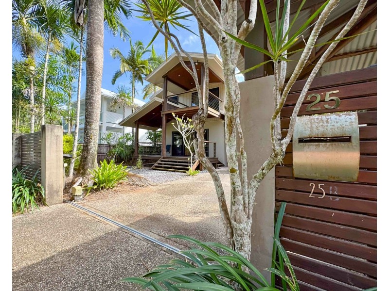 25B Pacific Pde, Mission Beach QLD 4852