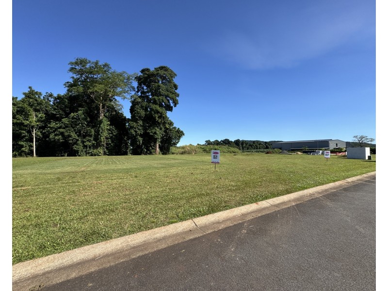 29 (lot 23) Nautilus St, Mission Beach QLD 4852