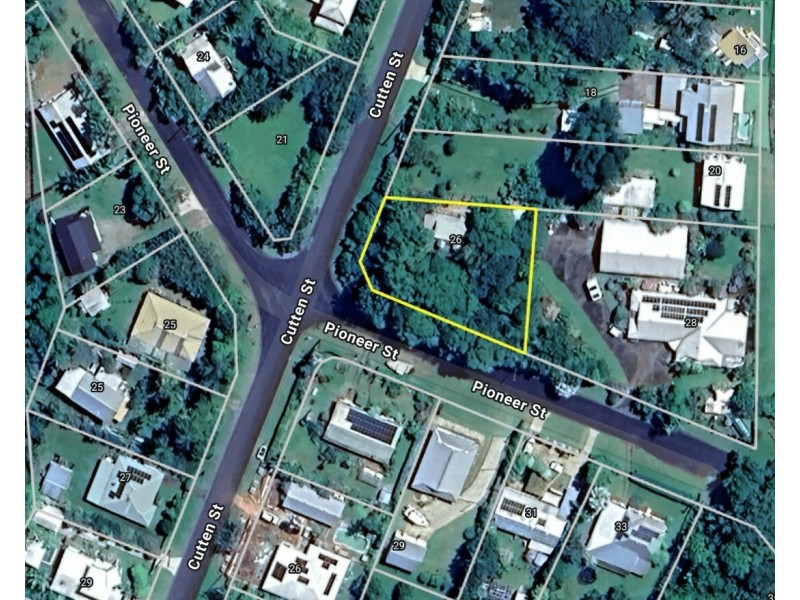 22 Cutten St, Bingil Bay QLD 4852
