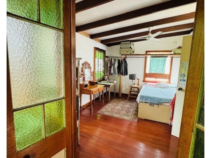 22 Cutten St, Bingil Bay QLD 4852