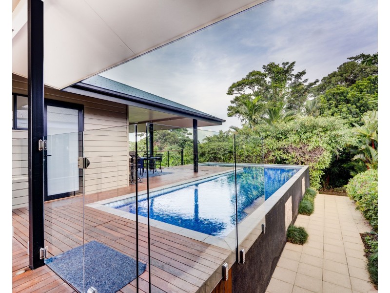 50 Rockingham Cl, Wongaling Beach QLD 4852