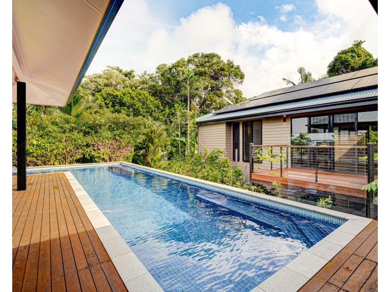 50 Rockingham Cl, Wongaling Beach QLD 4852