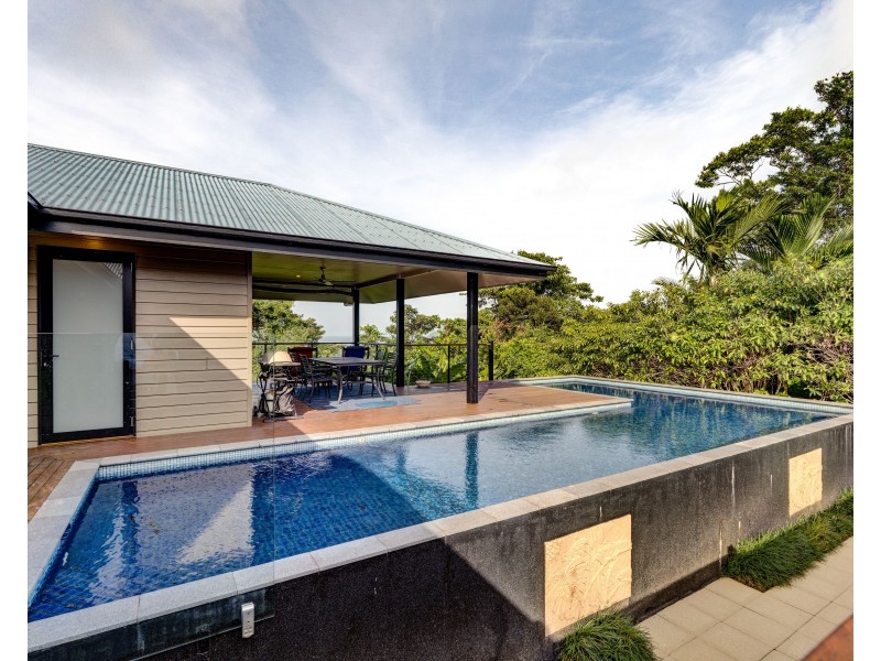 50 Rockingham Cl, Wongaling Beach QLD 4852