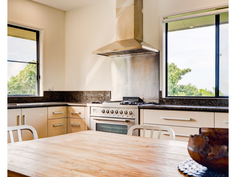 50 Rockingham Cl, Wongaling Beach QLD 4852