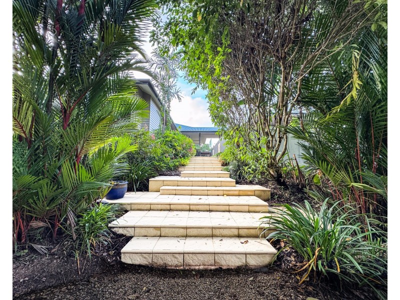 50 Rockingham Cl, Wongaling Beach QLD 4852