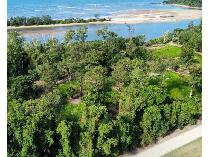 56 Fig Tree Beach Rd, Midgeree Bar QLD 4852