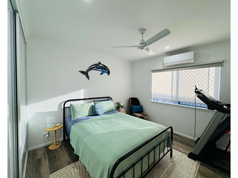 16 Voyager St, South Mission Beach QLD 4852