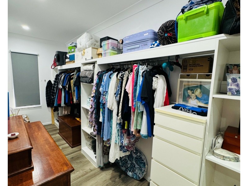 16 Voyager St, South Mission Beach QLD 4852