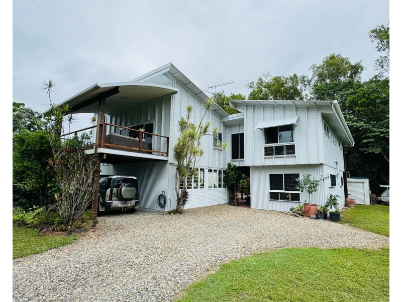 17 Reid Rd, Wongaling Beach QLD 4852