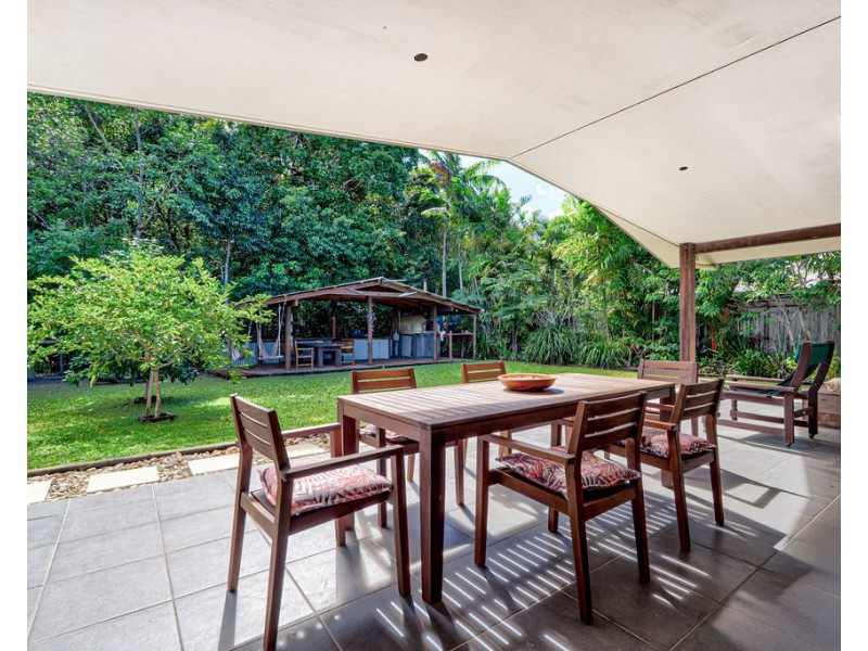27 Conch St, Mission Beach QLD 4852