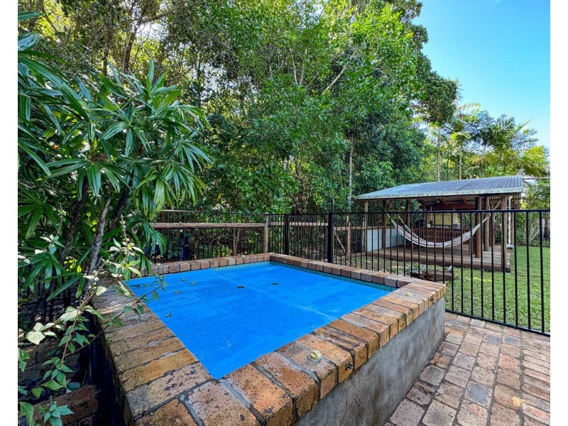 27 Conch St, Mission Beach QLD 4852