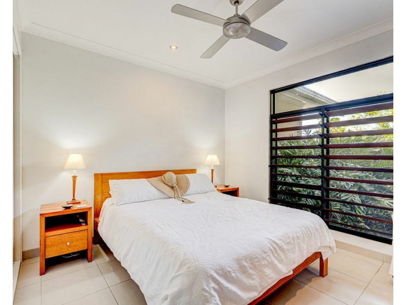 27 Conch St, Mission Beach QLD 4852