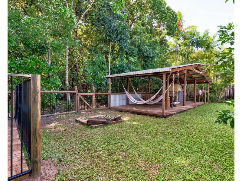 27 Conch St, Mission Beach QLD 4852