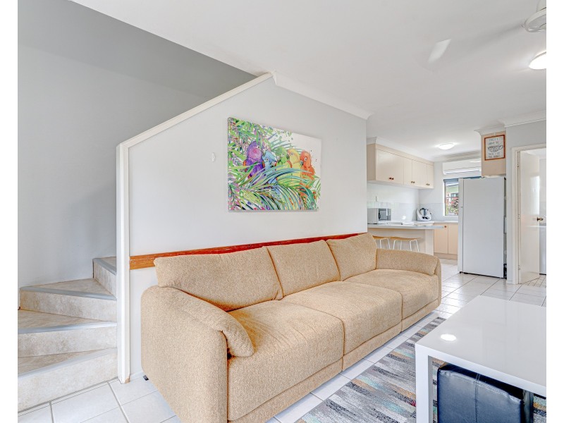 Unit 3/18-22 Giufre Cres, Wongaling Beach QLD 4852