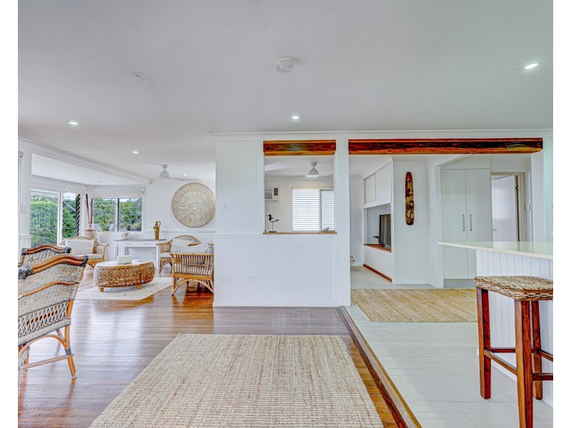 7 Pacific Parade, Mission Beach QLD 4852