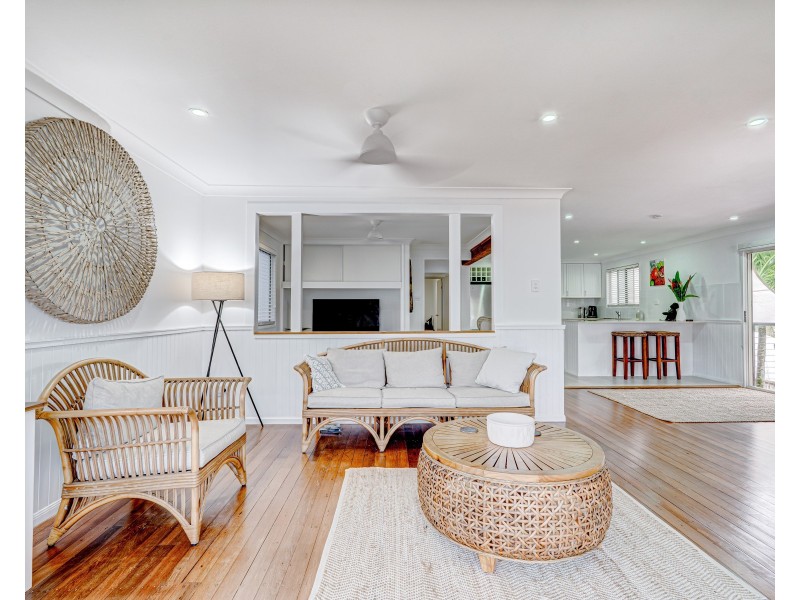 7 Pacific Parade, Mission Beach QLD 4852